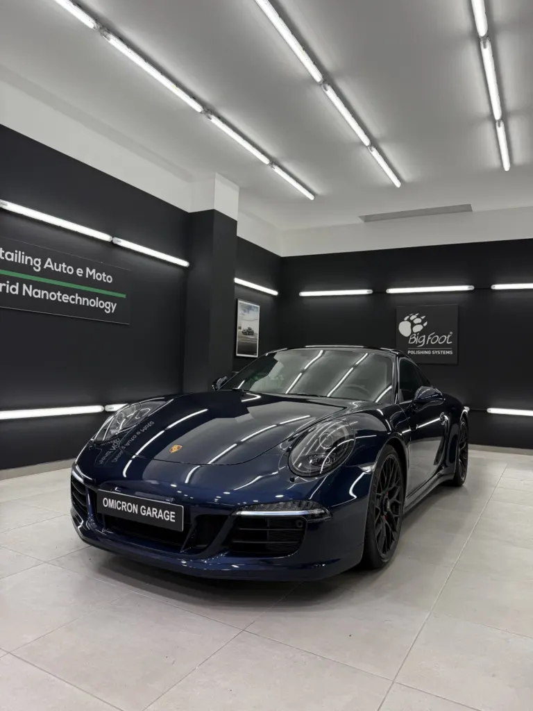 Porsche 991 Carrera GTS